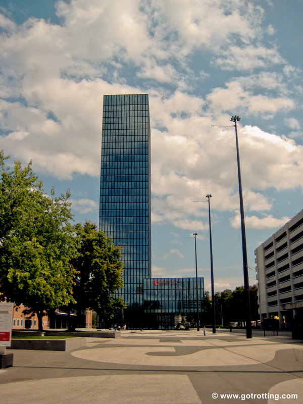 Trade Fair Tower (Messeturm) post image